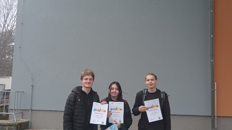 Mladí chemici na soutěži v Hranicích