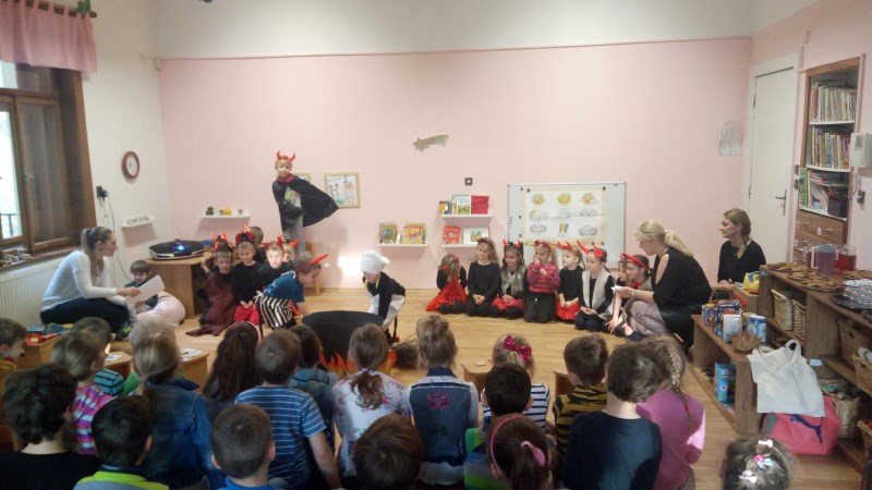 Besídka v Montessori školce