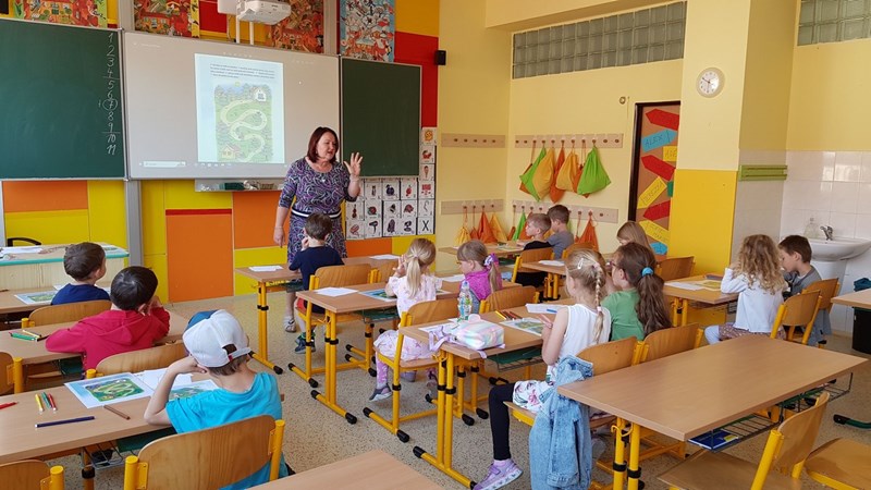 ŠKOLA NANEČISTO