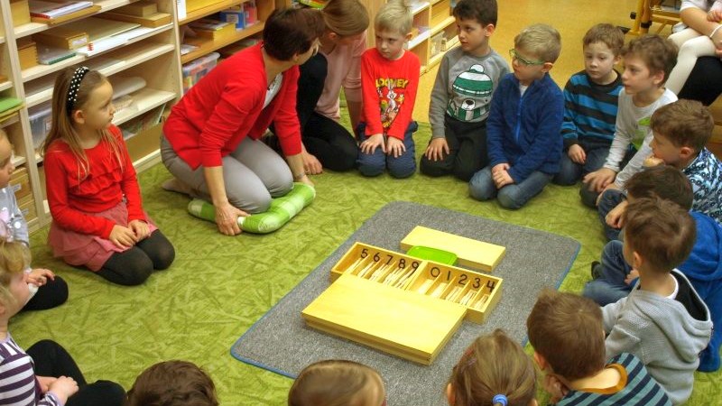 Montessori cestou