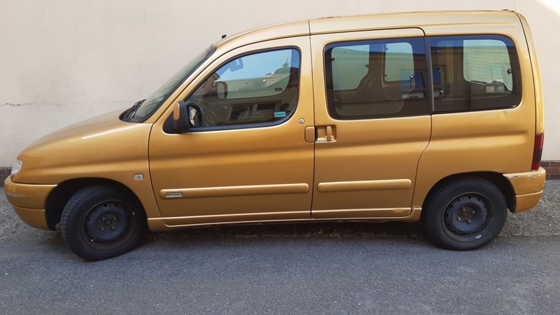 PRODEJ VOZIDLA-CITROEN BERLINGO 1.6 KOMBI