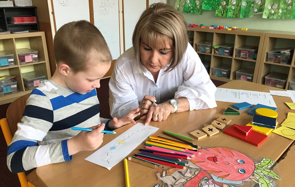 Zápis krok za krokem - třídy s Montessori výukou - zvětšit obrázek